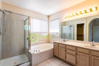 WOW CHECK OUT THIS AWESOME HOME IN RIVERVIEW ESTATES