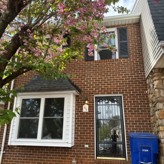 3-Bedroom 1.5 Bath Pet Friendly Townhome @ 106 Elsia Drive.