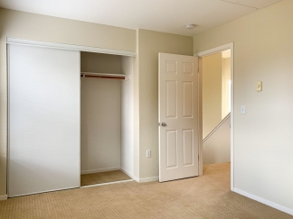 Lovely Bright and Spacious Two Bedroom Tri-Level Condo
