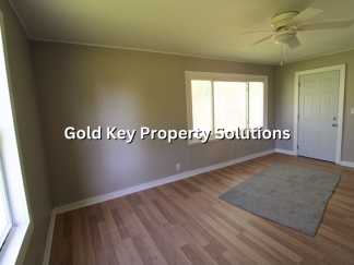 MUNCIE Nicely Updated 3 BR 1 BA House with New Kitchen Appliances (SECTION 8 APPROVED)