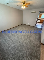 Lovely 2 bedroom townhome in Peculiar