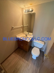 Lovely 2 bedroom townhome in Peculiar