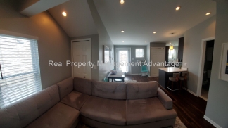 Contemporary Style with 2 Bedrooms and Vaulted Ceilings - Steps from Downtown Ferndale!