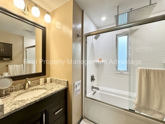 Charming Downtown Ferndale Rental – Prime Location!