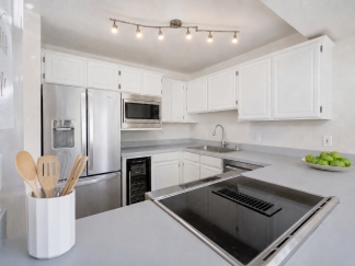 Renovated Los Gatos Retreat Backing to Oak Meadow Park