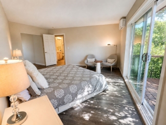 Renovated Los Gatos Retreat Backing to Oak Meadow Park