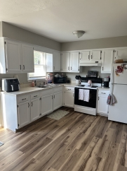 Newly Renovated 2-Bedroom Townhouse in Front Royal _ Pet Friendly well maintained home.