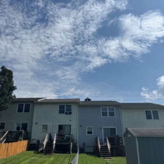 Newly Renovated 2-Bedroom Townhouse in Front Royal _ Pet Friendly well maintained home.