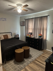 Newly Renovated 2-Bedroom Townhouse in Front Royal _ Pet Friendly well maintained home.