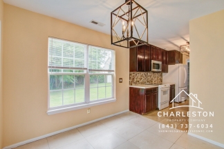 202 Seneca River Dr - Available now!