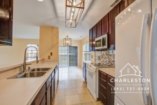 202 Seneca River Dr - Available now!