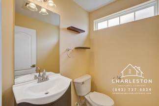 202 Seneca River Dr - Available now!