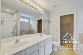 202 Seneca River Dr - Available now!