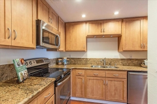 Bright Campbell Condo with Vaulted Ceilings & Private Balconies
