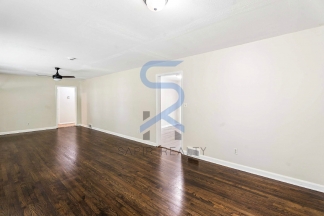 Paws Welcome! Charming 3BR Home in Historic Lithonia