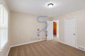 Paws Welcome! Charming 3BR Home in Historic Lithonia