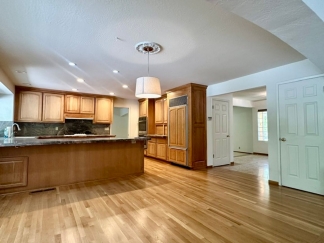 Los Gatos 4 Bedroom Spacious Home in Great Neighborhood With Pool!