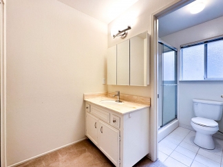 Los Gatos 4 Bedroom Spacious Home in Great Neighborhood With Pool!