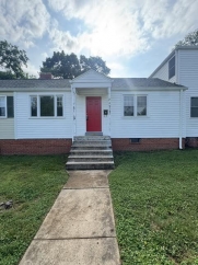 Newly Renovated First-Level Home – Convenient Location & Pet Friendly on Cherrydale Ave.