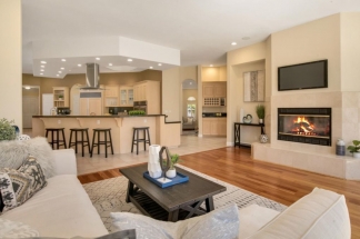 Gorgeous Monte Sereno Estate on Spacious Private Lot