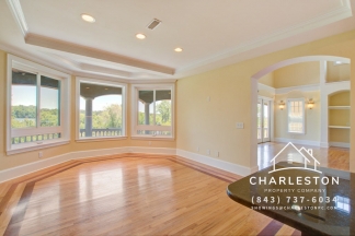 1739 Indigo Island Dr - Available now!