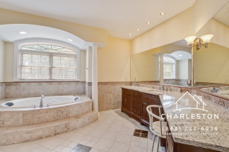 1739 Indigo Island Dr - Available now!