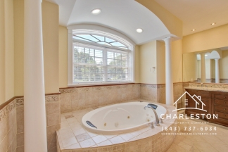 1739 Indigo Island Dr - Available now!