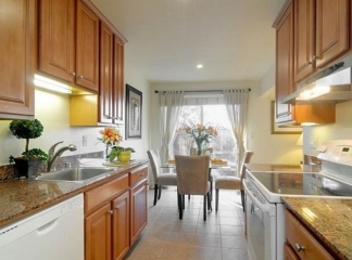Spacious Los Gatos Duplex with Private Yard