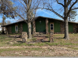 Unique duplex in the heart of town
