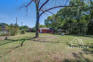 200 Easy St - Available Now!