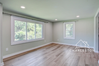 200 Easy St - Available Now!