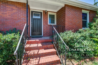 200 Easy St - Available Now!