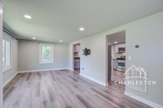 200 Easy St - Available Now!