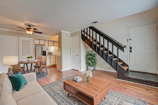 2494 Etiwan Ave - Available 8/11