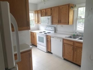 July Only: Submit your application this month and pay a reduced application fee of just $32. Charming 2-Bedroom Home in the heart of Front Royal with hard surface flooring, deck, and yard