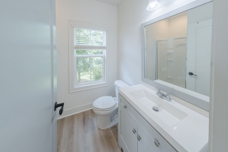 Modern 2‑Bedroom Retreat Near Westside Reservoir Park | 18-Month Lease