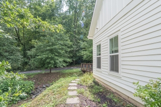 Modern 2‑Bedroom Retreat Near Westside Reservoir Park | 18-Month Lease