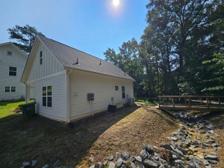 Modern 2‑Bedroom Retreat Near Westside Reservoir Park | 18-Month Lease