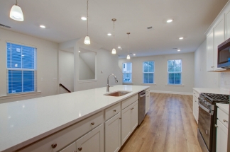 1237 Tice Ln - Available 8/18!