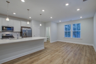 1237 Tice Ln - Available 8/18!