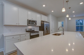 1237 Tice Ln - Available 8/18!