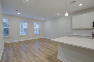 1237 Tice Ln - Available 8/18!