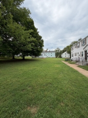402 Cherrydale Avenue | 2-Bedroom Apartment for Rent with Shared Courtyard and Lawn Care Included | Available Now 402 Cherrydale Avenue | 2-Bedroom Apartment for Rent with Shared Courtyard and Lawn Care Included | Available Now