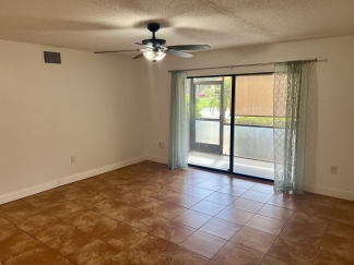 Move-In Ready 1-bed, 1-bath, Sarasota Condo off University Pkwy for rent!