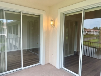 Plaza De Flores Gem: 2BR/2BA Sarasota Condo with Premium Amenities