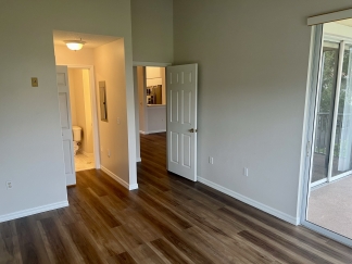 Plaza De Flores Gem: 2BR/2BA Sarasota Condo with Premium Amenities