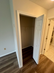 Plaza De Flores Gem: 2BR/2BA Sarasota Condo with Premium Amenities