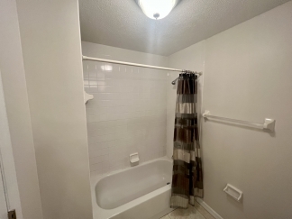 Plaza De Flores Gem: 2BR/2BA Sarasota Condo with Premium Amenities