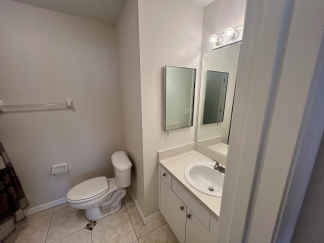 Plaza De Flores Gem: 2BR/2BA Sarasota Condo with Premium Amenities