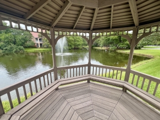 Plaza De Flores Gem: 2BR/2BA Sarasota Condo with Premium Amenities
